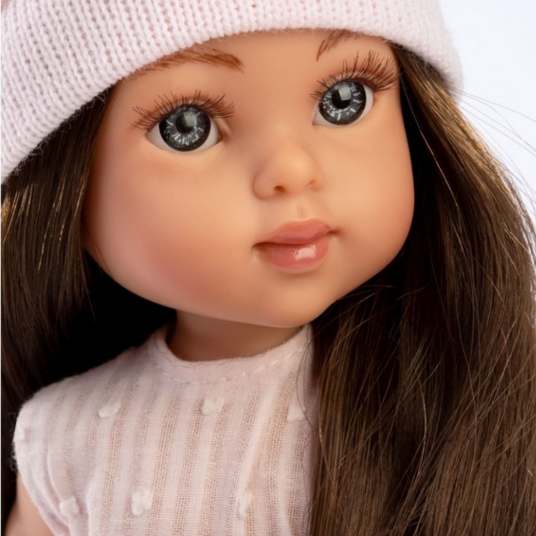 Кукла с дрехи за преобличане Penélope Moscú, тъмна коса, рокля и сако, 34см