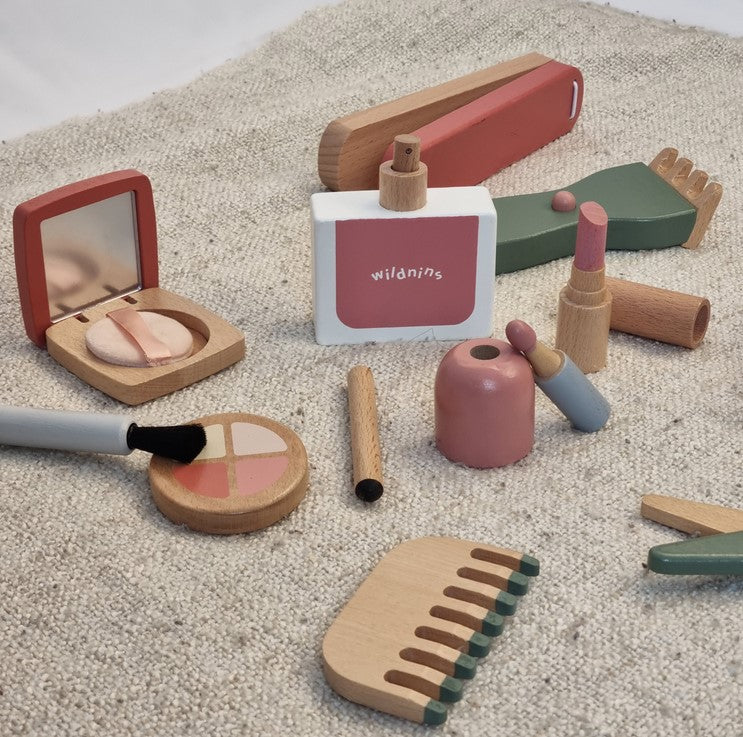 Детски дървен комплект за фризьор и грим SUPERSTAR KIT