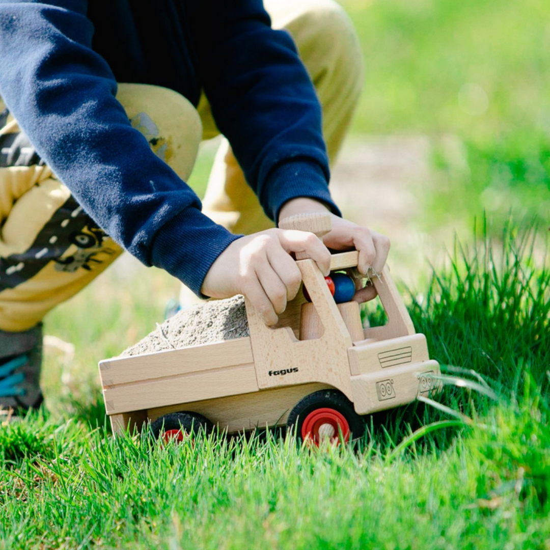 Дървен Камион Типър