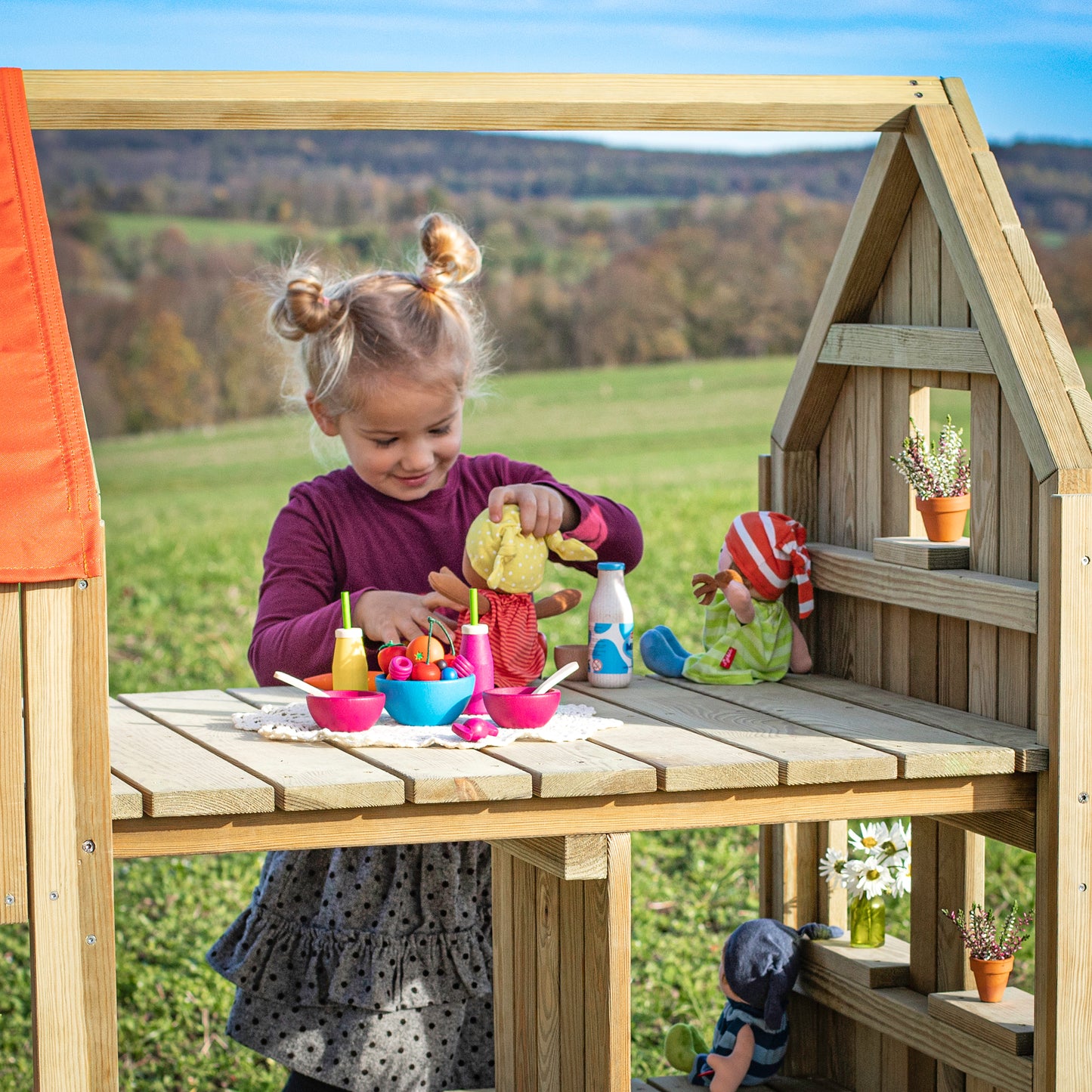 Дървена Детска Къща За Кукли - За Игра На Открито
