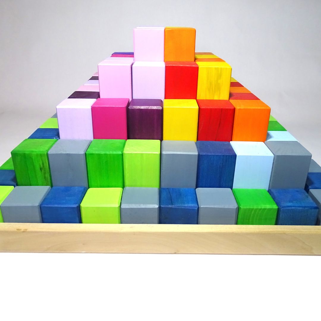 Валдорф Играчка Голяма Стъпаловидна Пирамида