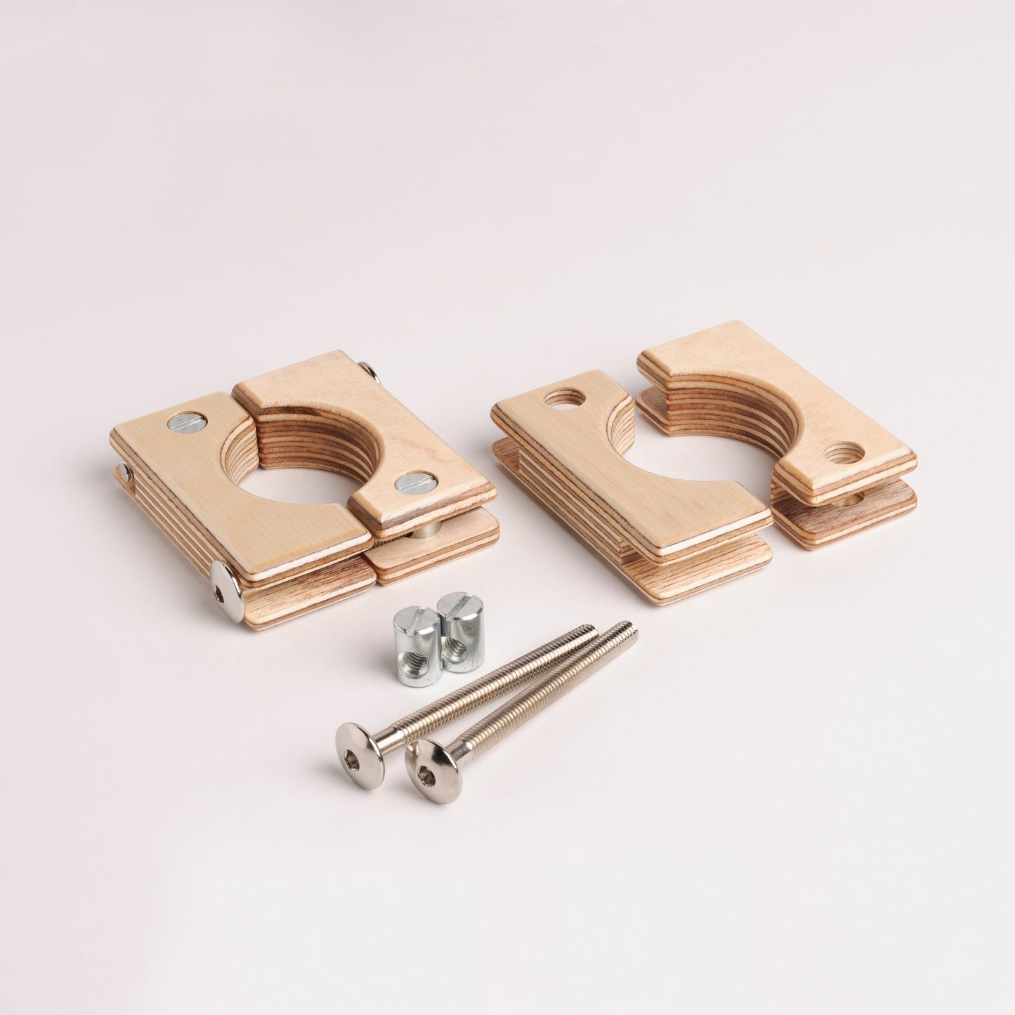 Модул За Закачане На Оборудване Към Шведска Стена