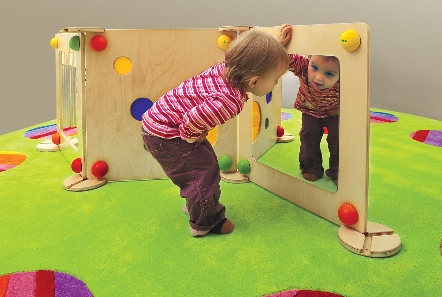 Дървена Активна Игра За Стена - Бизиборд - Огледало