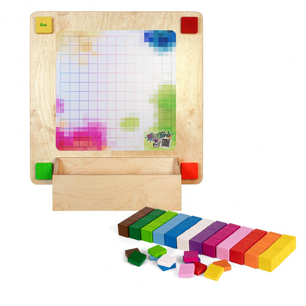 дървена активна игра на стената