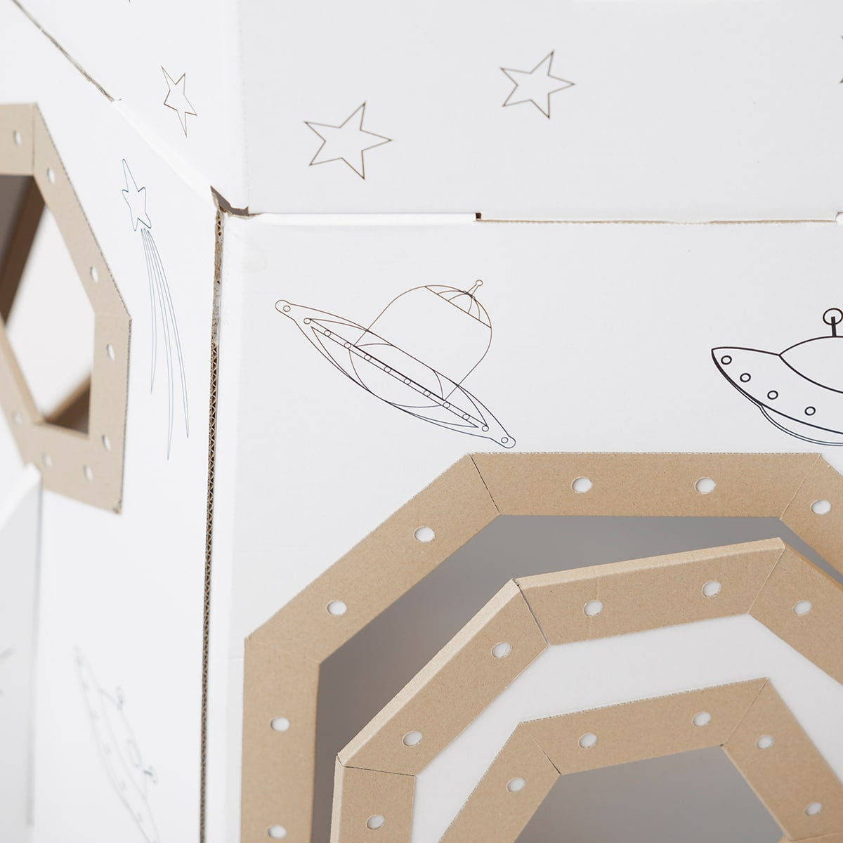 Картонена Ракета с Картинки за Оцветяване