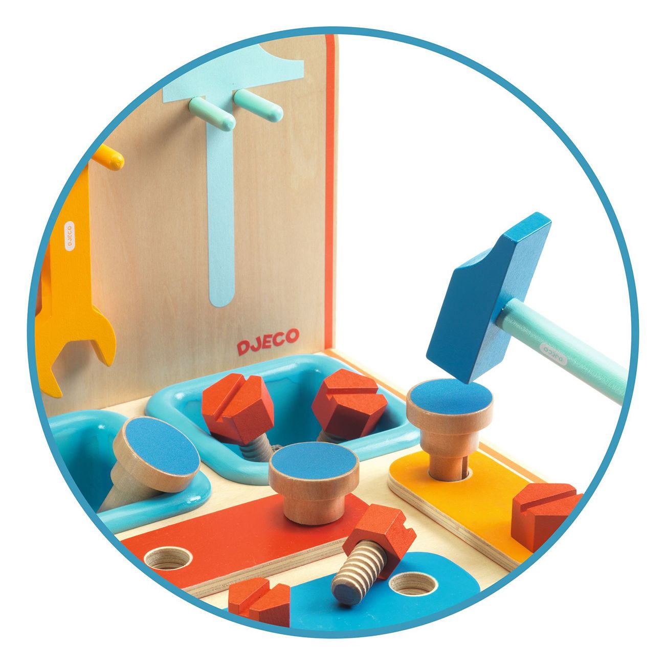 Дървена играчка за ролеви игри, Маса с инструменти