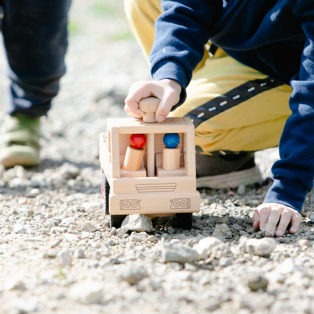 Дървен Камион Типър