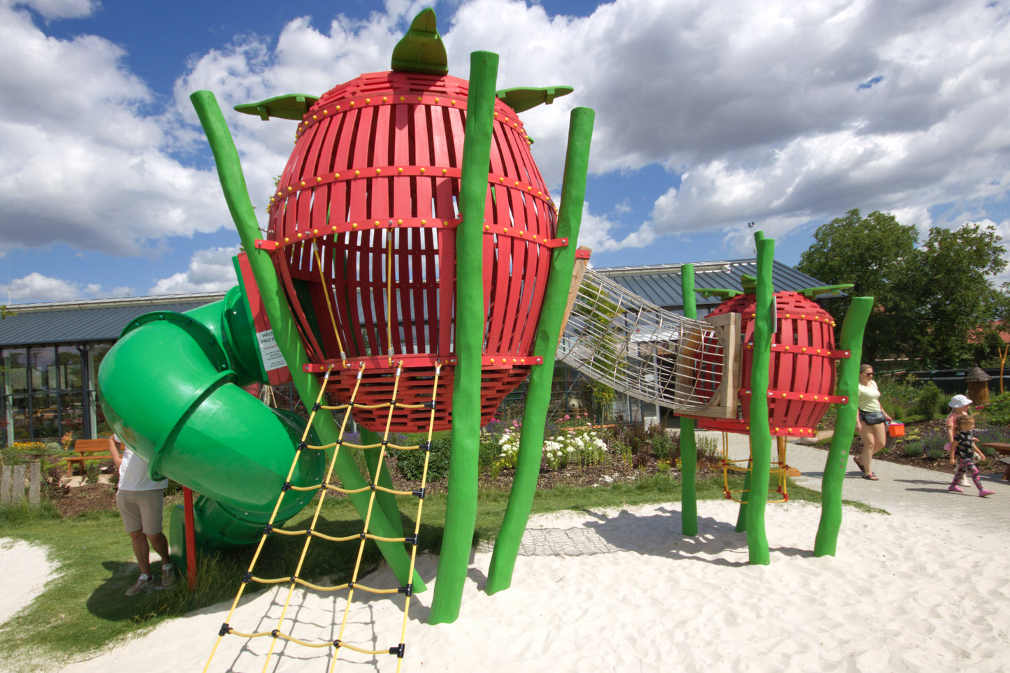 Реализация На Външни Пространства